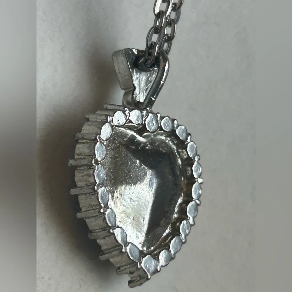 Royal Blue Heart Rhinestone Pendant Necklace Silver Tone Chain Vintage Necklace - Picture 7 of 14